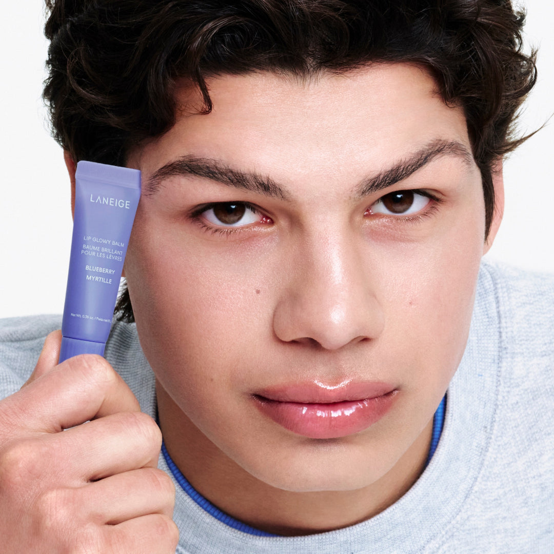 Blueberry (Blue tint) on model